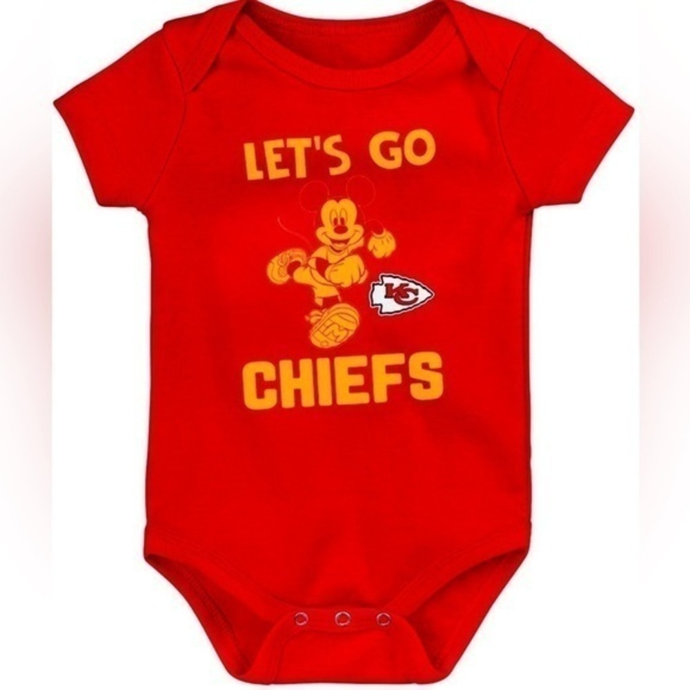 🆕 NFL x Disney Mickey Mouse Countdown Kansas City Chiefs Cotton Bodysuit Onesie